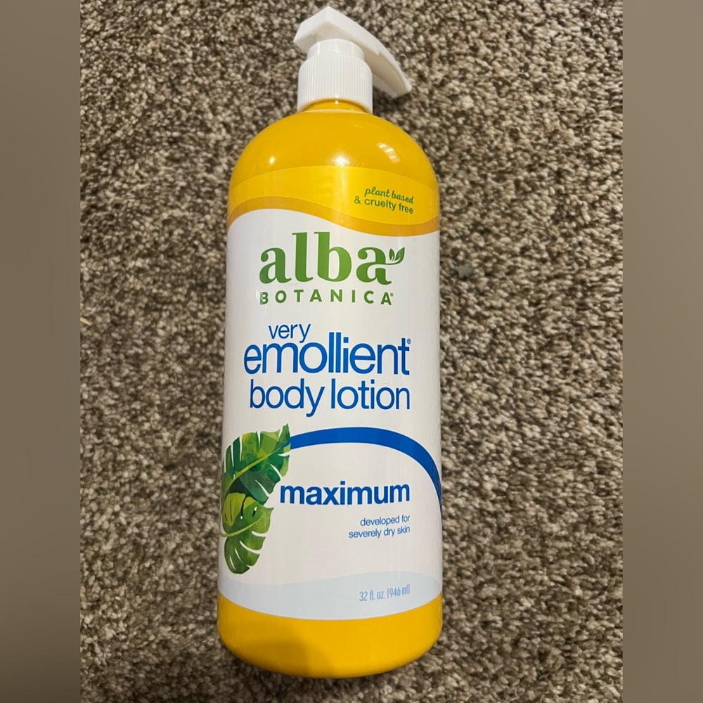 Alba Botanica Very Emollient body lotion maximum 32Fl oz. New, unopened